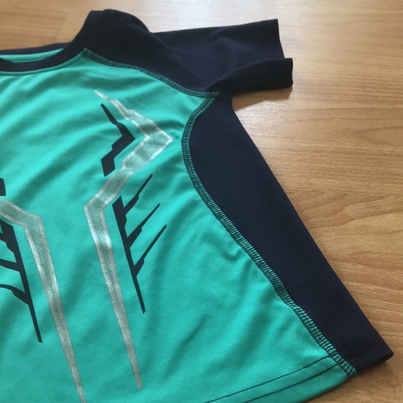 8/$25 Jumping Beans Size 5 Play Cool Blue Sports Shirt - Picture 4 of 11